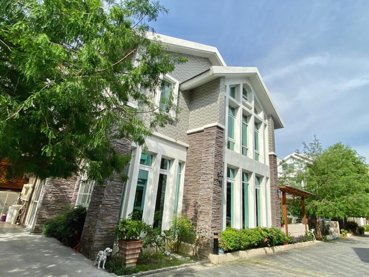 北歐小宅-市區電梯民宿附停車位 Hualien City Exterior photo